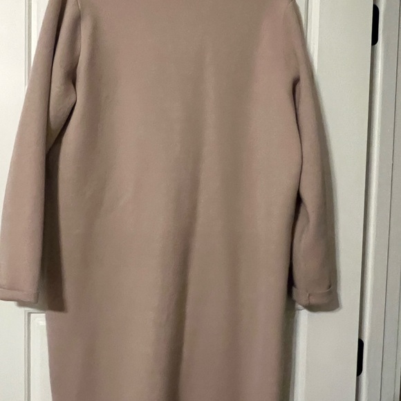 Ann Taylor Soft Light Camel Knit Sweater/Coat  Size M - Picture 3 of 4